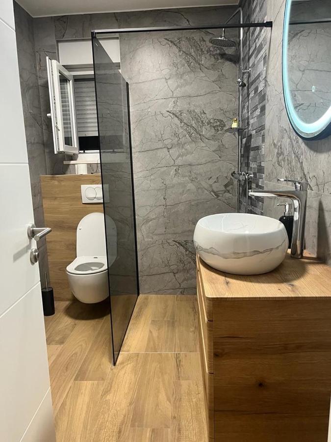 Ferienwohnung Olive Oasis Penthouse With Jacuzzi Zadar Exterior foto